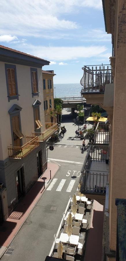 Beach Paradise Appartement Levanto Buitenkant foto
